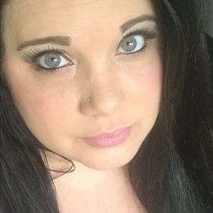 Meet your Posher, Jacqueline